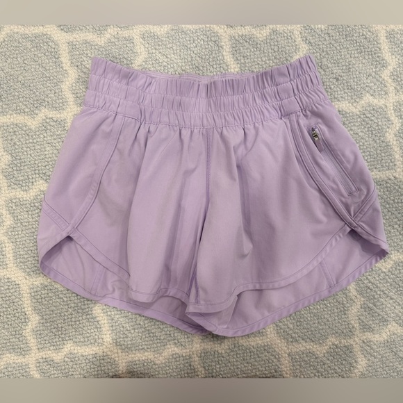 Lululemon Tracker Shorts 4" - Picture 2 of 2